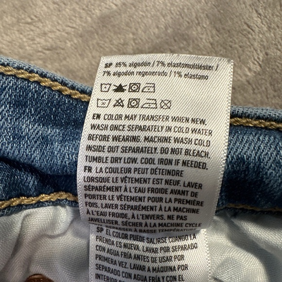 American Eagle Super Hi-Rise Flare Jeans Sz 8 Short Distressed Blue Boho Hippie - Picture 7 of 11